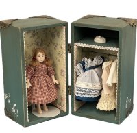 (image for) Barefoot Country Girl with Trunk and Wardrobe