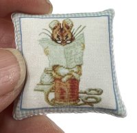 (image for) Mousie Pillow