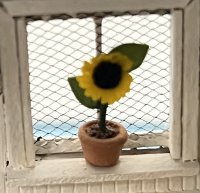 (image for) 1/48" Scale Sunflower Sue Sunflower in Pot