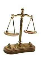 (image for) Gold Scales with Wood Base
