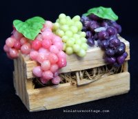 (image for) Crate of Grapes