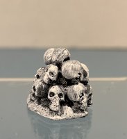 (image for) Skulls in a Pile