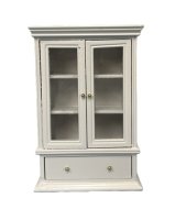 (image for) White Display Shelf