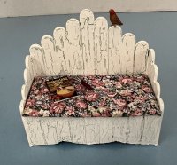 (image for) Shabby Chic Garden Bench with Red Bird on the Back