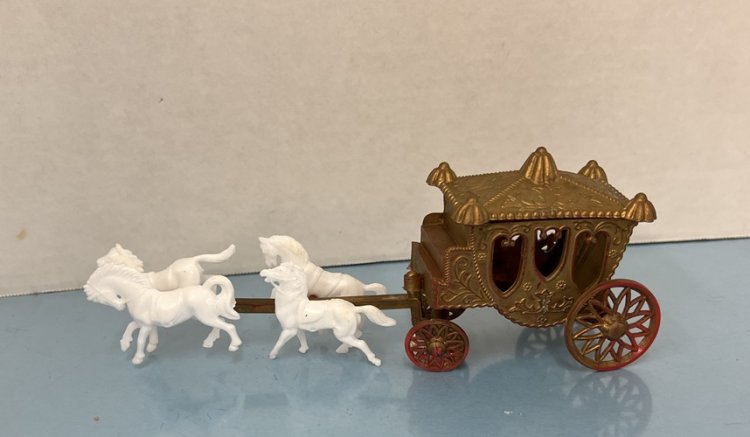 (image for) Golden Coach Pulled by White Horses - Click Image to Close