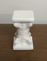 (image for) White Glazed Pedestal