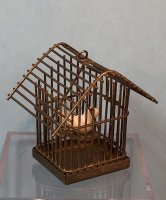 (image for) Wire Brass Birdhouse with bird