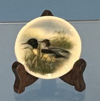 (image for) Wooden plate stand with duck plate one