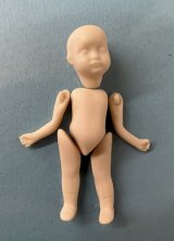(image for) Little Pouty in white porcelain