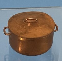 (image for) Cooking pot with lid