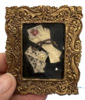 (image for) Shadowbox of Vintage Lady's Accessories