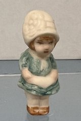(image for) Little Girl Figure