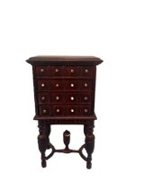 (image for) Gallery Card Cabinet