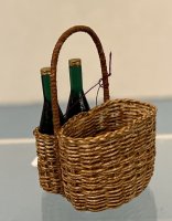 (image for) Picnic Basket with Two Wine Bottles