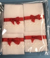 (image for) Red and white towel set