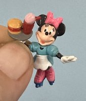 (image for) Minnie Mouse 1 1/2" tall on skates