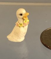 (image for) Tiny Porcelain duck with flower wreath