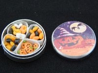 (image for) Halloween Treats in Tin