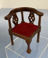 (image for) Vintage Corner Chair