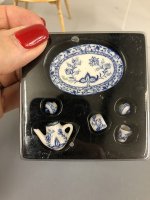 (image for) Blue and White Tea Set