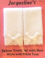 (image for) Deluxe Towel Set with Bow 3