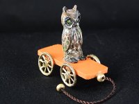 (image for) Owl on Pull Cart