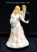 (image for) Jeannetta Kendall Wedding Cake Topper