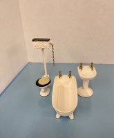 (image for) White and Gold Bathroom Set