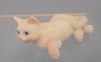 (image for) Laying Down White Cat