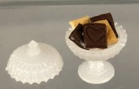 (image for) White Chrysnbon Bowl of Heart-Shaped Chocolates