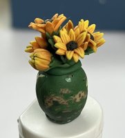 (image for) Vase of Sunflowers