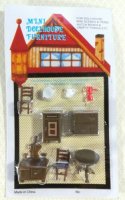 (image for) 1/4" quarter scale Plastic Kitchen Furniture Set