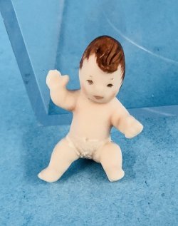 (image for) porcelain baby (1 inch)