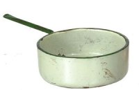 (image for) Large Beige Enamel Sauce Pan