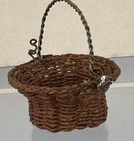 (image for) Woven Round Basket with Wired Handle