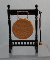 (image for) Gong Stand Painted