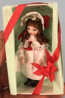 Elysia in a Gift Box