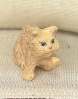 (image for) 1/24th Orange Cat with Paw Up