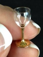 (image for) Wine Glass with Gold Stem