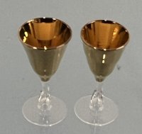 (image for) Gold Wine Glasses