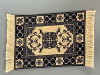 (image for) Petite Point rug