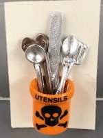 (image for) Kitchen Tools, Skull and Crossbones