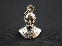 (image for) Bust of Lincoln Silver Charm